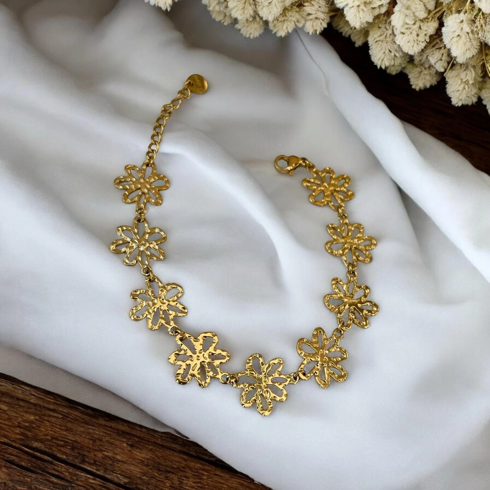 Pulsera Flores martilladas de acero inoxidable – photo 4